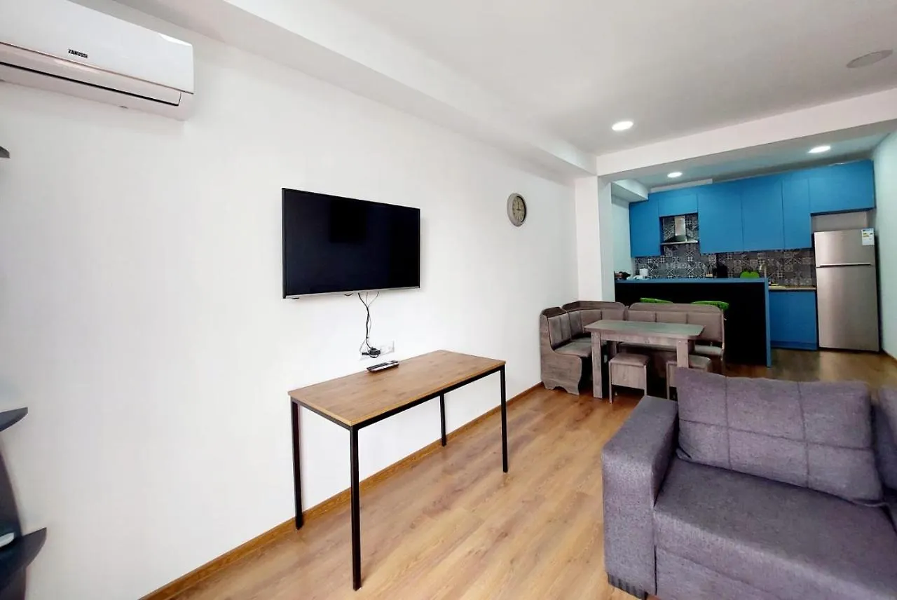 Stylish 1 Bdr Apartment In Ortachala. Tbilisi 0*,  Georgien